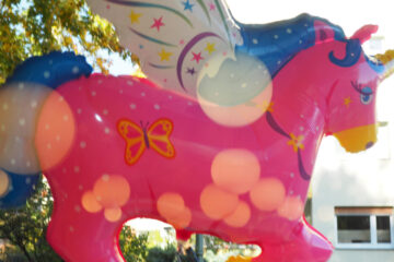 Licorne gonflable : décoration gonflable pour événement